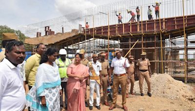 Perambalur Collector requests NHAI to improve safety measures at bridge construction sites