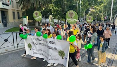 Las AMPA piden en las calles de Jaén más especialistas para el alumnado con necesidades especiales