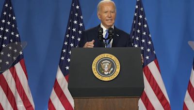 Biden defiende su idoneidad para la reelección mientras comete un nuevo error al confundir a Harris con Trump