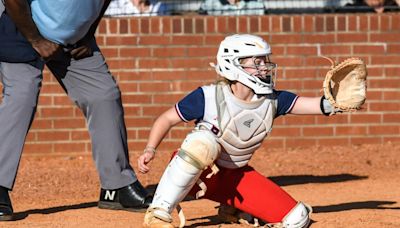 Strom Thurmond softball has state title dreams, opens playoffs with authority