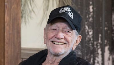 Willie Nelson, at 91, talks about his 75th solo album! Listen! | 97.3 KBCO