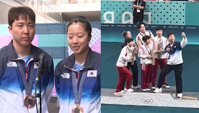 North and South Korean table tennis players unite to share powerful selfie