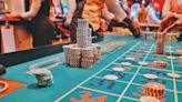Las Vegas Tourists Enjoy Sin City, But Gambling? Depends Where - Caesars Entertainment (NASDAQ:CZR), Boyd Gaming (NYSE:BYD)