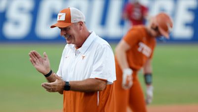 Live: Texas softball faces Florida, tries to go 2-0 in Women’s College World Series