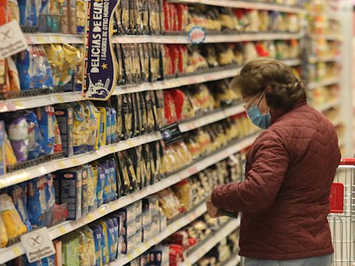 La inflación mensual de junio tuvo el mayor descenso en dolarización