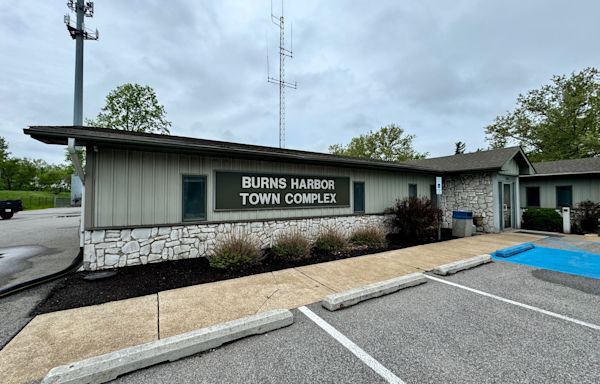 Burns Harbor clerk-treasurer, town council member resign, citing concerns about fire department