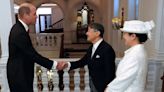 Wills greets Emperor & Empress of Japan before State Banquet without Anne