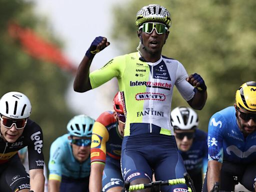 Tour de France : l'Érythréen Biniam Girmay remporte la 3e étape et entre dans l'histoire