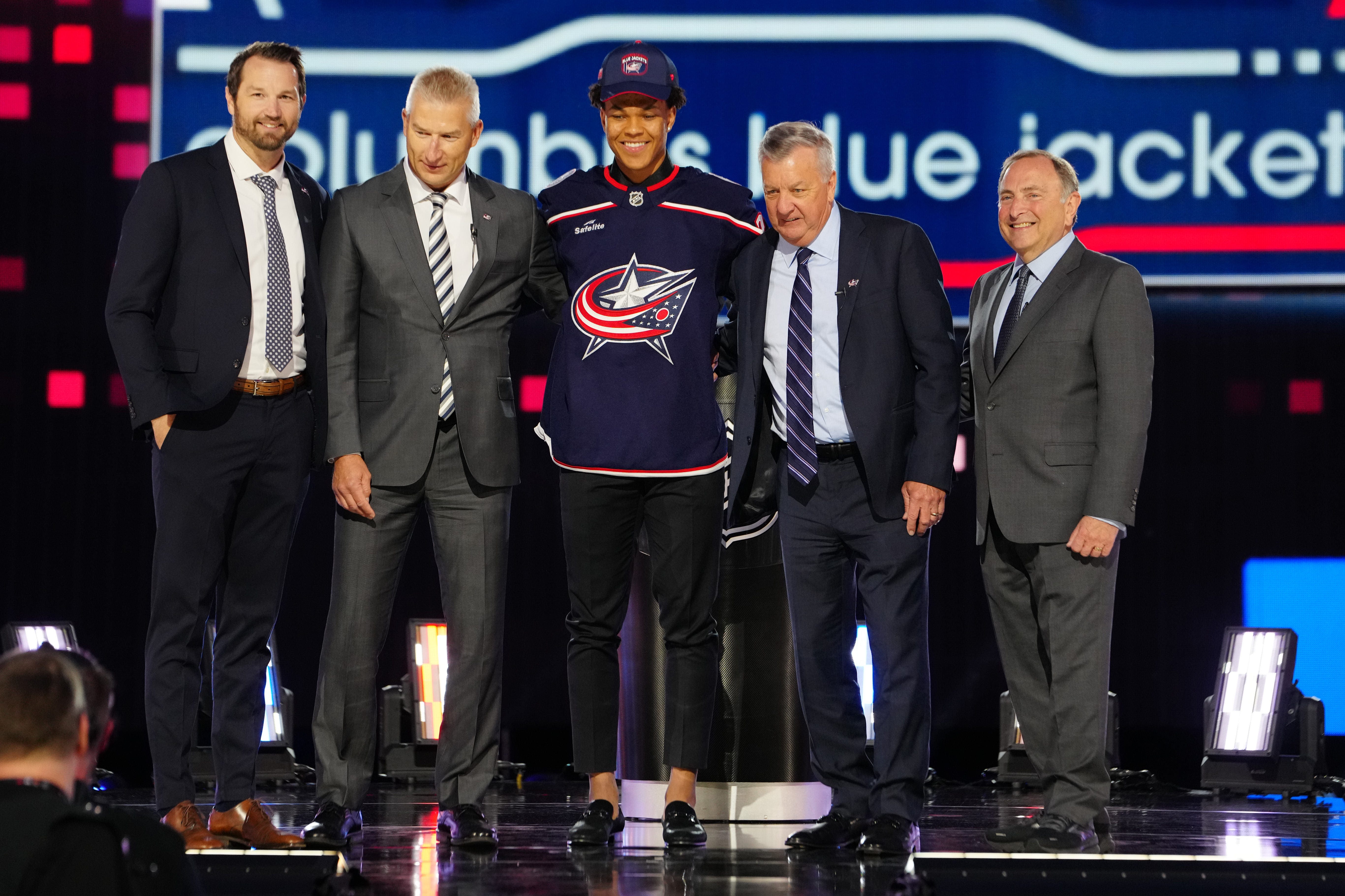 Columbus Blue Jackets select Cayden Lindstrom fourth overall at 2024 NHL draft