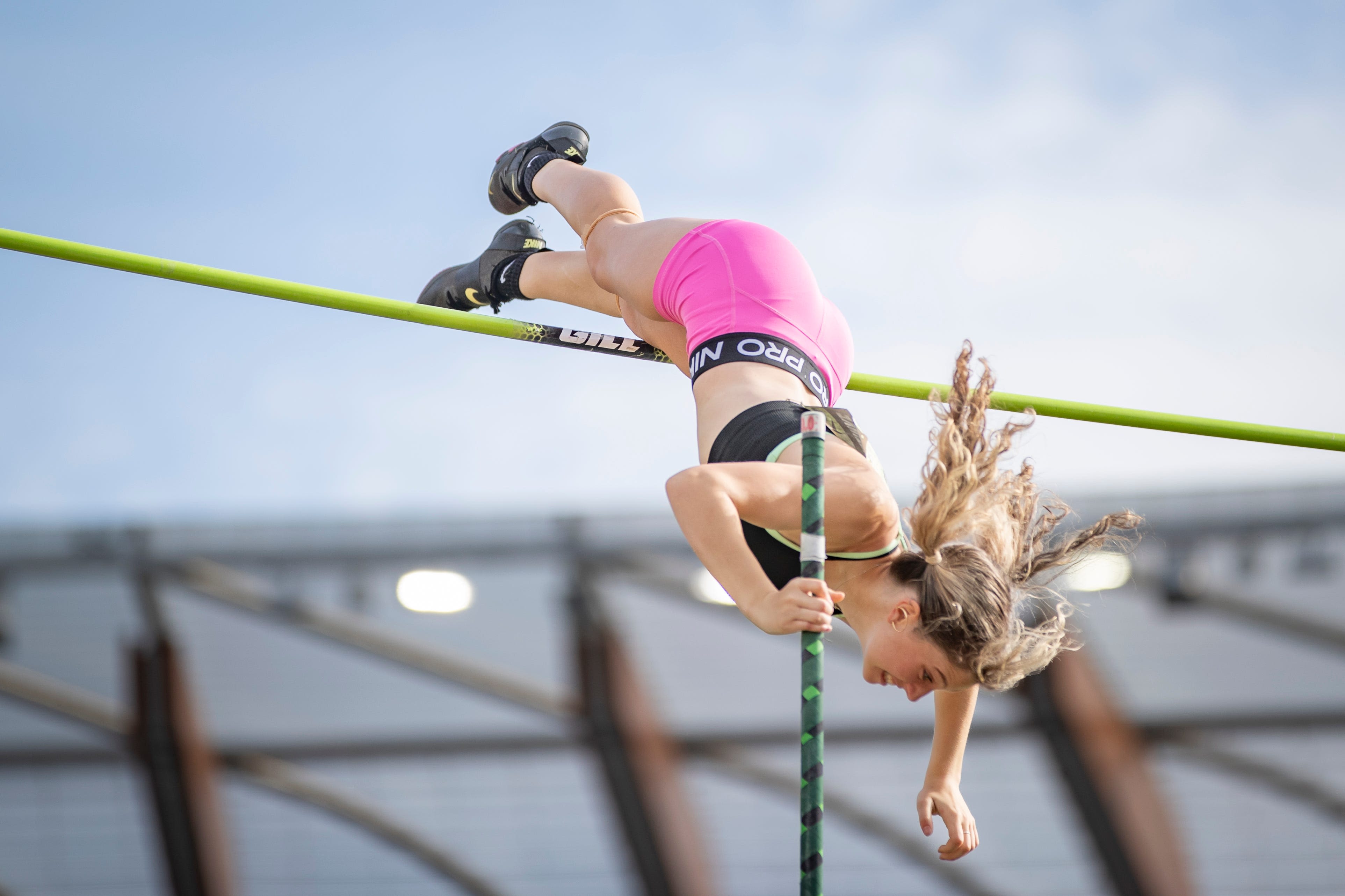 Addison Kleinke breaks Oregon high school pole vault record twice: 'A huge breakthrough'