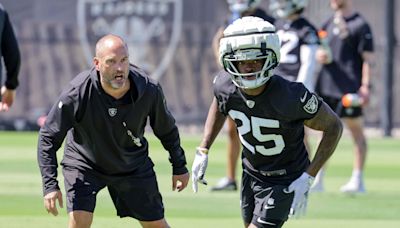 Raiders training camp: Confident secondary dominates as quarterback struggles continue