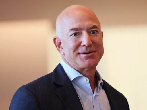 Jeff Bezos to sell $5 billion of Amazon as shares hit record high