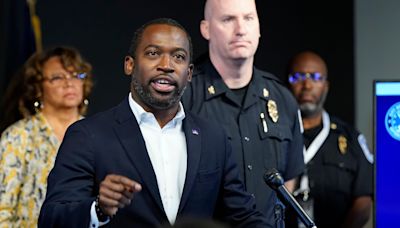 Richmond Mayor Stoney drops Virginia governor bid, he will run for lieutenant governor instead