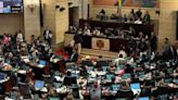 "Cómo se les ocurre ser tan irresponsables": congresistas, furiosos por reforma pensional