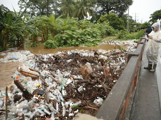 Las lluvias continúan en El Salvador dejando múltiples afectaciones y 1.900 albergados