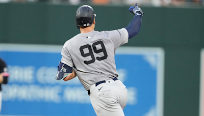 Aaron Judge sets Yankees' first-half home run record with 34th long ball of the year