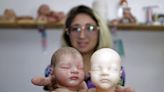 Artesana mexicana crea bebés hiperrealistas para conservar imágenes de recién nacidos