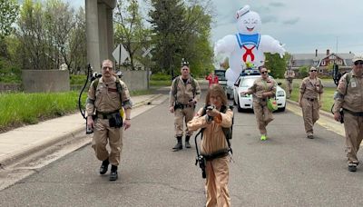 Twin Ports group busts ghosts for a good cause
