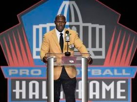 ‘Humiliated:’ Hall of Famer Terrell Davis says he was handcuffed, removed from United flight