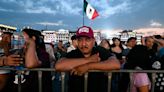 Mexicanos celebran en el Zócalo el posible triunfo de Claudia Sheinbaum