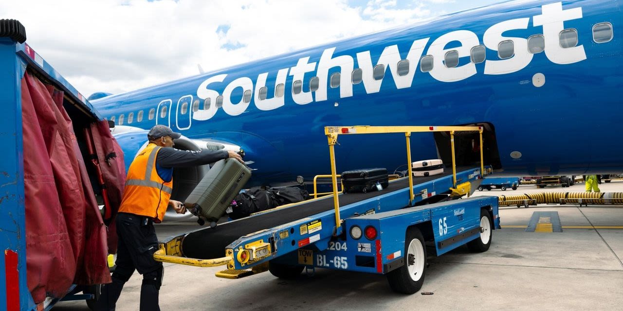 Southwest to Exit Four Airports, Facing Financial Weakness and Boeing Problems