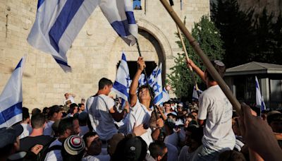 Israël: déferlement de haine à l'occasion de la Marche des drapeaux à Jérusalem