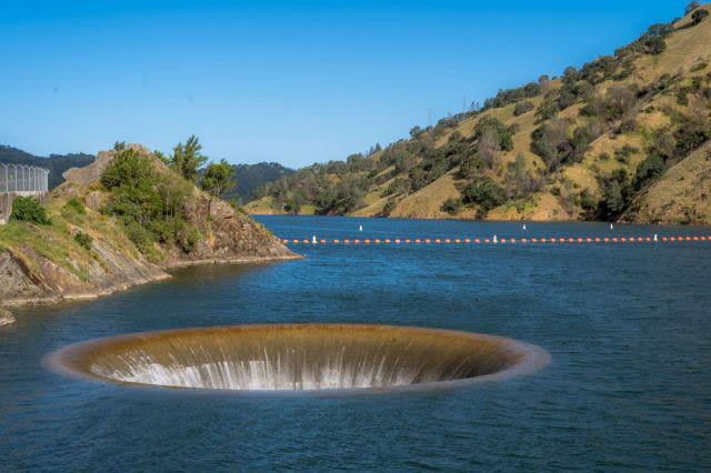 Footage shows world's largest water drain reawaken after lake refills following years-long drought: 'We're all very happy'