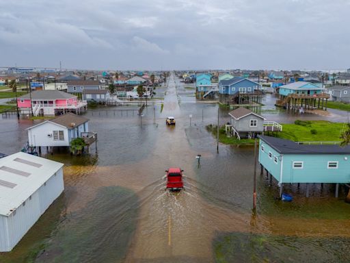 Los azotes del clima en Estados Unidos: inundaciones en el sur y calor extremo en el noreste