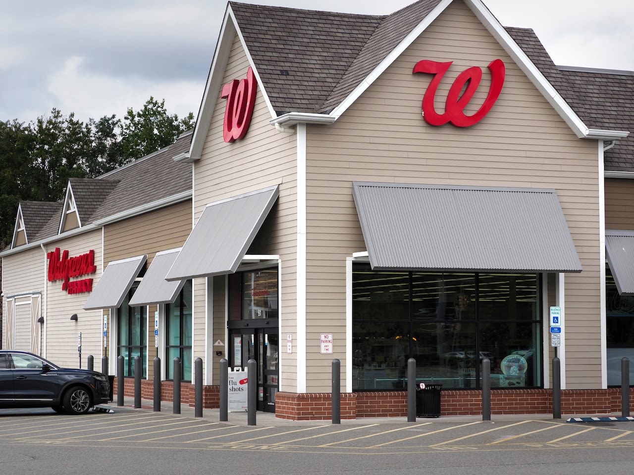 Walgreens to close thousands of underperforming stores amid restructure