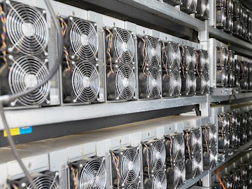 Bitcoin faces 'several' headwinds that will challenge miners in near term, says JPMorgan