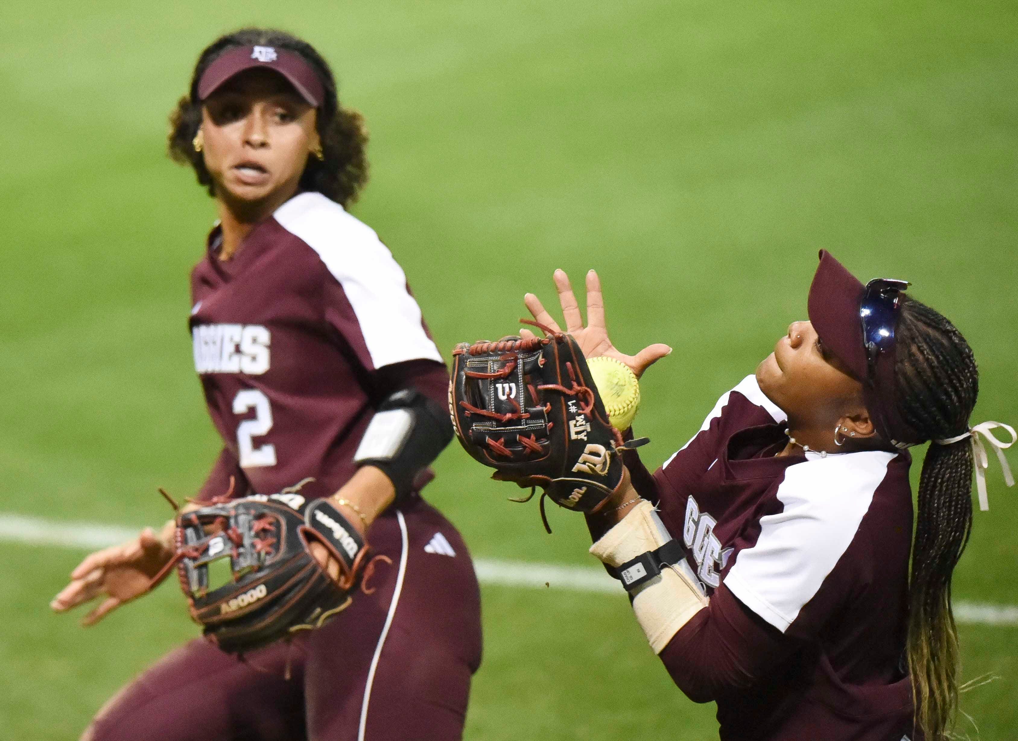 Texas A&M softball defeats No. 1-seed Texas in Game 1 of the Super Regionals