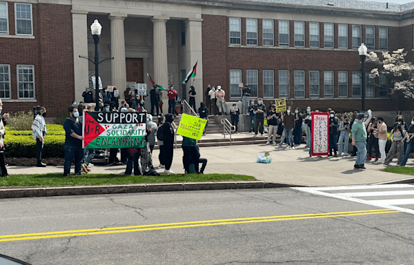 Pro-Palestinian protesters stage sit-in at University of Rochester