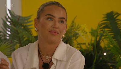 Love Island viewers cringe at 'fan girl' Samantha