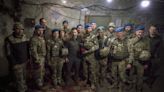 Zelenski visita el frente de Donetsk y Rusia elimina a los saboteadores de Bélgorod