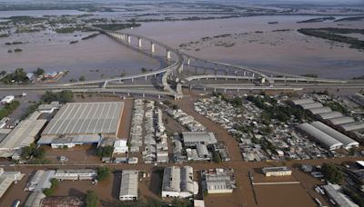 Chuvas afetaram mais de 80% das estradas e bloqueios atingiram ao menos 6,5 milhões de pessoas no RS