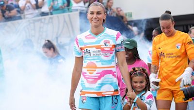 Soccer star Alex Morgan brings daughter Charlie to final game after announcing retirement