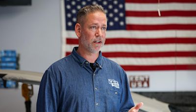 Independent union leader shakes up final weeks of Nebraska Senate race