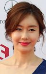 Kim Ji-soo (actress, born 1972)