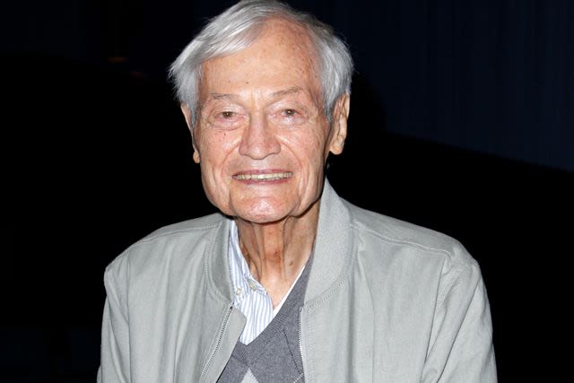 Roger Corman, independent film pioneer and 'King of the Bs,' dies at 98