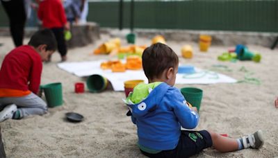 Unos 821.000 niños en España viven en hogares que no pueden cubrir sus necesidades básicas