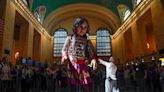 A 12-Foot Puppet Of A 10-Year-Old Syrian Girl Is Raising Awareness For Refugees