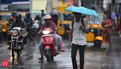 Delhi gets relief from humid weather as morning showers bring down temperature - The Economic Times