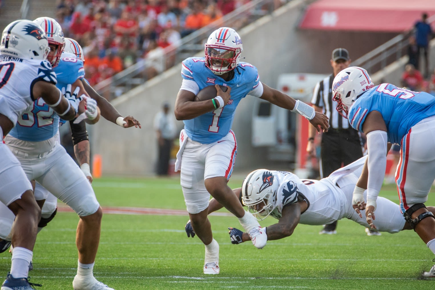 In Face of NFL Resistance, UH Will Add Alternate Blue Uniform for All Sports