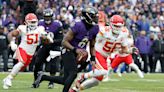 Ravens QB Lamar Jackson catches own pass. That's right, Gisele, he throws and catches ball