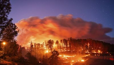 California fire scorches through land the size of Los Angeles as blazes burn across US West - WTOP News