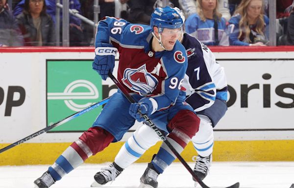 How to Watch Tonight's Avalanche vs. Jets NHL Playoff Game 5 Online