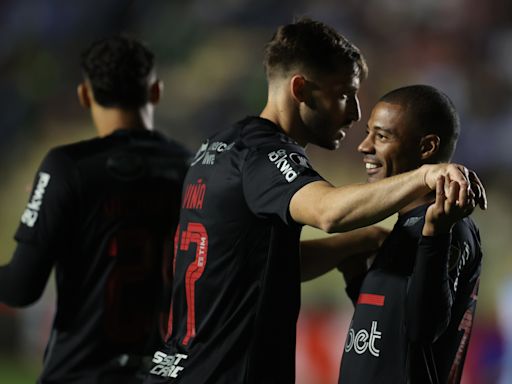 Flamengo recupera a De La Cruz y a Erick Pulgar para el partido decisivo con Millonarios