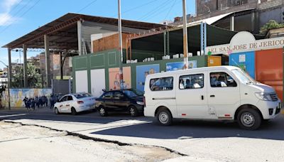 Arequipa: Vecinos exigen al alcalde del distrito de Hunter a terminar obra abandonada hace tres meses (VIDEO)