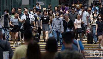 4天工作周｜新加坡僱員12月起准作出要求 港學者料本地遲早推行