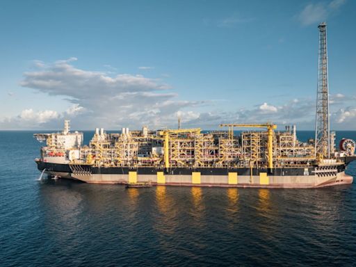 Petrobras diz que navio-plataforma Marechal Duque de Caxias chegou ao Brasil rumo ao pré-sal | Economia | O Dia